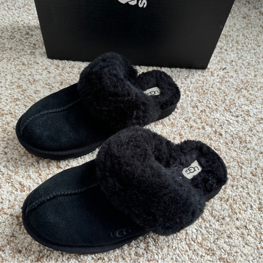 Ugg Slippers - image 3